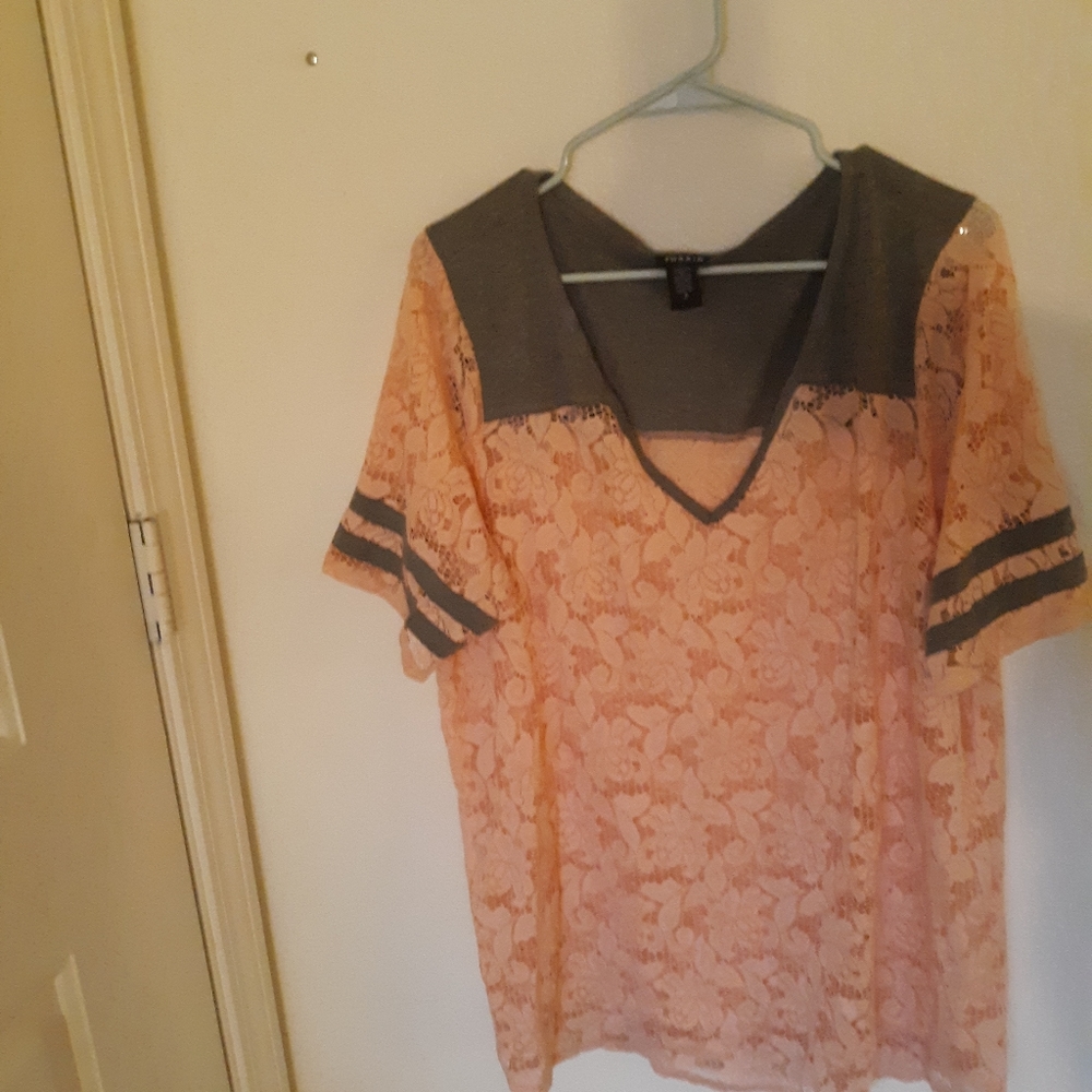 Torrid size 2 - Picture 2 of 10